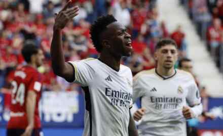 Foto: Pesta enam gol terjadi saat Real Madrid gasak Osasuna dengan skor 4-2.