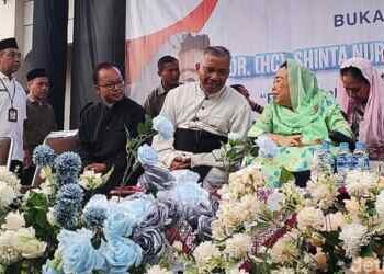 Istri Gus Dur Buka Puasa di Gereja