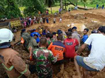 Foto: Banjir dan longsor di Padang Pariaman.