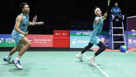 Foto: Ganda putra Indonesia Fajar/Rian lolos ke final All England 2024.