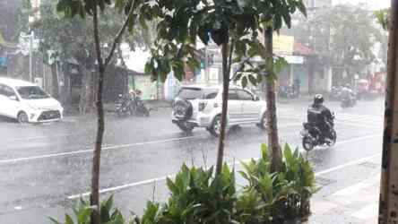 Foto: Hujan deras.