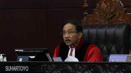 Foto: Ketua Majelis Hakim MK Suhartoyo mengatakan ambang batas parlemen (parliamentary threshold) 4 persen harus diubah sebelum Pemilu 2029.