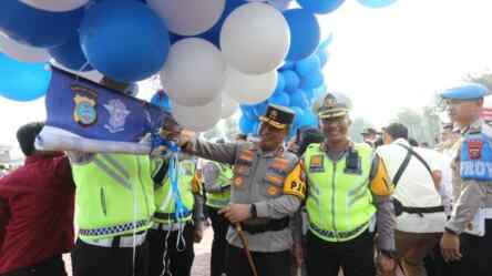 Foto: Terbangkan Balon