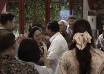 Menang Pilpres, Prabowo dan Titiek Soeharto Cipika-cipiki