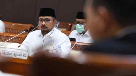 Foto: Menteri Agama Yaqut Cholil Qoumas mengeluarkan surat edaran (SE) yang mengatur penggunaan sepiker masjid selama Ramadan.