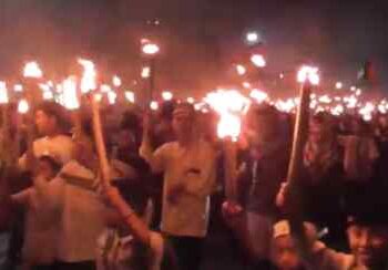 Ribuan Warga Medan Pawai Obor Sambut Ramadhan