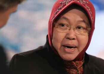 Mensos Risma Menangis di DPR, Ini Penyebabnya