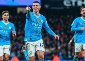 Manchester City Gasak Aston Villa, Arsenal ke Puncak