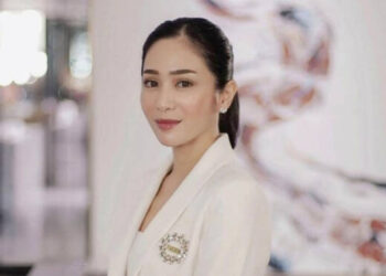 Bunga Zainal Pamer Saldo 271 T!