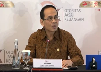 Anggota Dewan Komisoner OJK Agusman