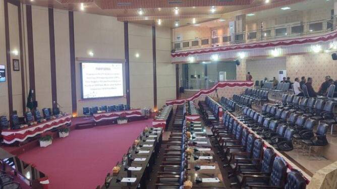 Foto: Rapat paripurna DPRD Medan tentang pembacaan hasil pembahasan LKPJ anggaran tahun 2023.