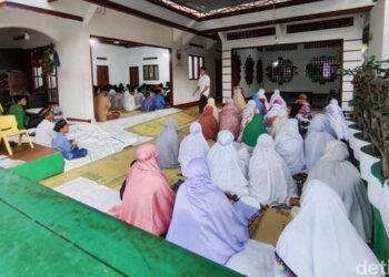MUI: Salat Id Jemaah Aolia Tak Sesuai Syariat Islam!