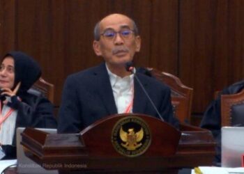 Bersaksi di MK, Faisal Basri: Bansos Bentuk Politik Gentong Babi!
