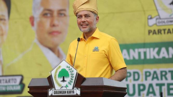 Foto: Musa Rajekshah atau Ijeck menyatakan kesiapannya untuk maju menjadi calon gubernur Sumut.