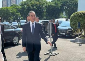 Menlu Tiongkok Wang Yi Temui Jokowi di Istana Negara