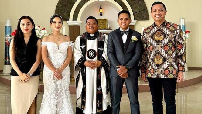 Foto: Momen Bharada Richard Eliezer resmi nikahi kekasihnya.
