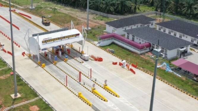 Foto: Jalan Tol Lima Puluh-Kisaran akan dioperasikan mulai 15 Mei 2024 pukul 07.00 WIB.