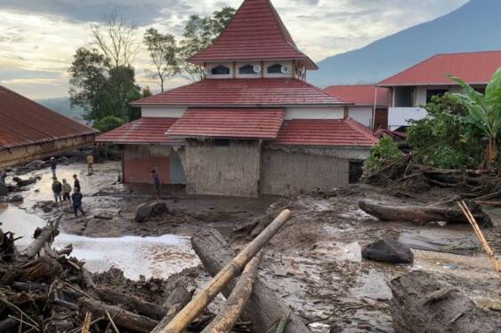 Foto: Banjir bandang di Agam, Sumatera Barat.