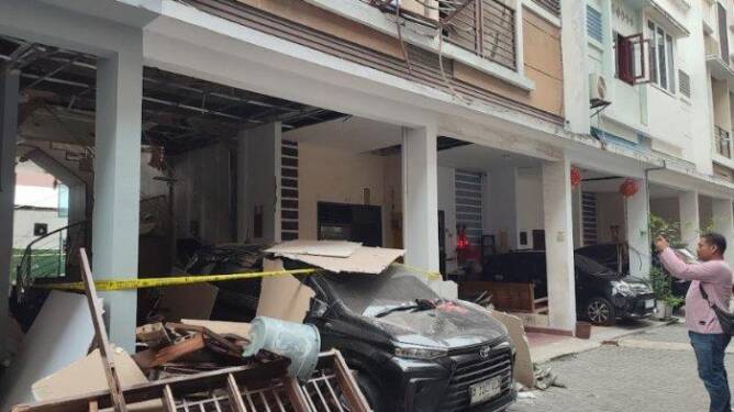 Foto: Ledakan rumah di Jalan Pendidikan Medan Timur, Kota Medan.