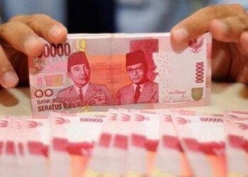 Rupiah Kembali Terjungkal, Harga Emas Turun