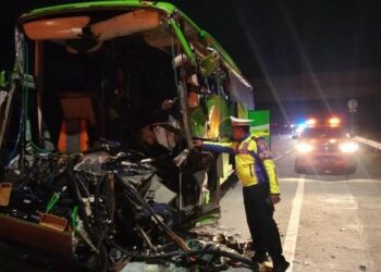 Bus Rombongan SMP Kecelakaan di Tol, 2 Tewas