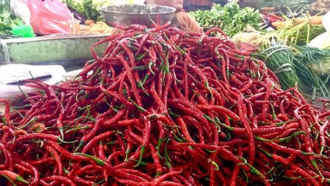 Foto: Cabai Merah dijual di pasar.