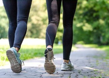 Mau Kolesterol Turun? Rutin Jalan Kaki 5.000 Langkah per Hari