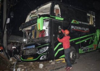 Bus Maut