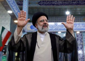 Rusia Kirim 2 Pesawat Cari Presiden Iran, Rakyat Doa Bersama