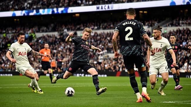 Foto: Man City selangkah lagi juara Premier League.