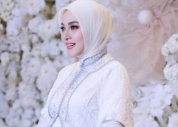 Kabar Bahagia, Syahrini Umumkan Kehamilan