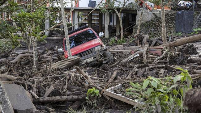 Foto: BNPB melaporkan 61 orang meninggal dunia imbas banjir lahar hujan atau 'galodo' yang melanda sejumlah wilayag Sumatera Barat.