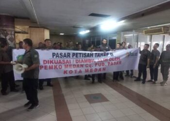 Ambil Alih Pasar