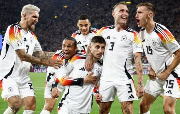 Foto: Jerman tundukkan Denmark 2-0 untuk melaju ke perempat final.