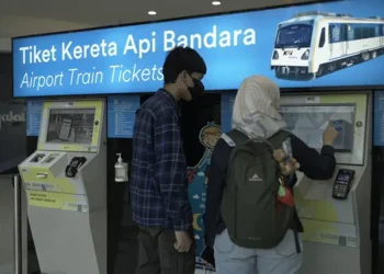 Penumpang Railink