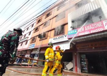 4 Orang Satu Keluarga Tewas Terbakar di Ruko