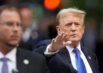 Donald Trump: Hakim Persidangan Setan!