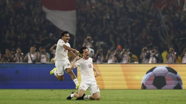 Foto: Thom Haye merayakan gol pembuka kemenangan Indonesia atas Filipina.