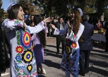 Wanita Tajikistan