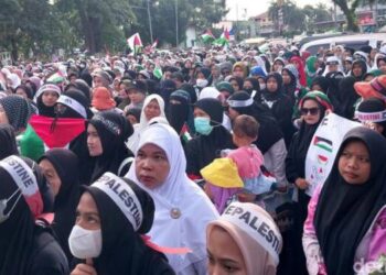 Kecam Israel, Ribuan Warga Demo Bela Palestina di Medan