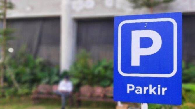 Foto: Parkir Tepi Jalan