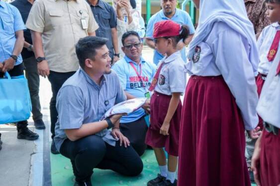 Foto: Paket Seragam Sekolah