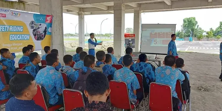 Foto: Pelajar SMKS Parulian 3