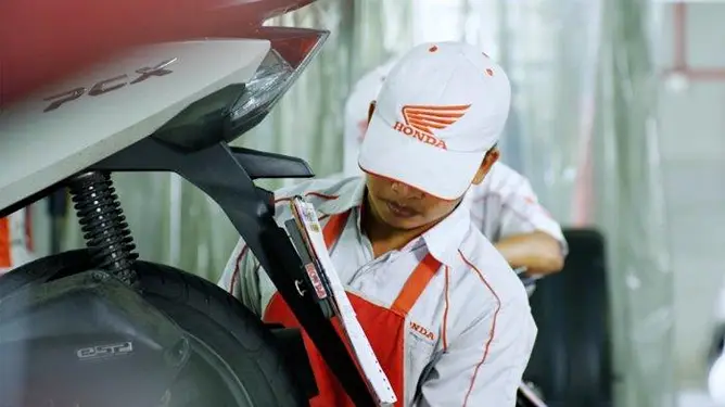 Foto: Rawat Motor Kesayangan