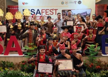 Penari Sanggar Tari Universitas ST Bhinneka