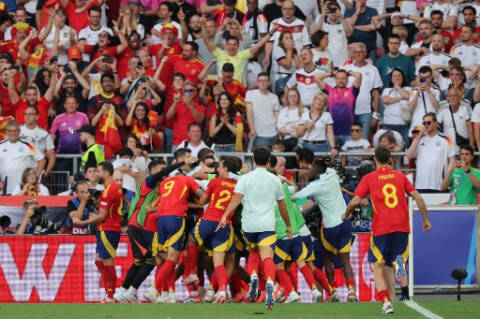 Foto: Spanyol secara dramatis melaju ke semifinal usai singkirkan Jerman 2-1.