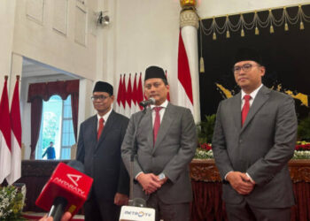 Jokowi Lantik 3 Wamen, Salah Satunya Keponakan Prabowo
