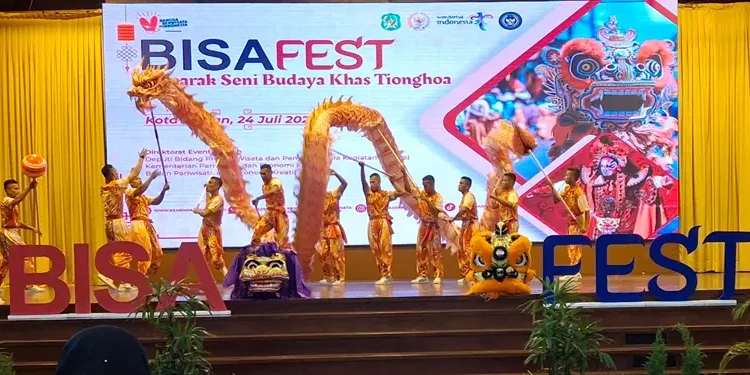 Foto: tarian naga