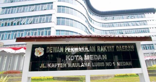 Foto: Gedung DPRD Medan.