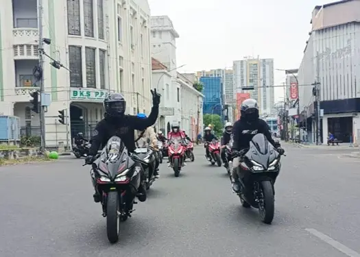 Foto: iringan para bikers